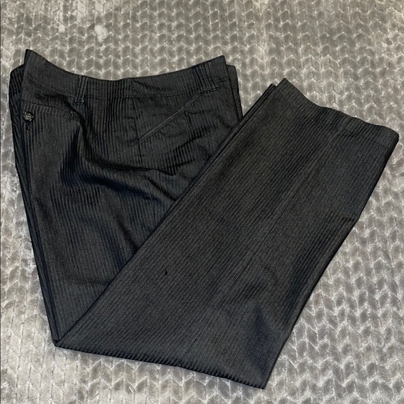 Anthropologie G.H. Bass & Co Pin Stripe Dress Capris.  Size 8. - Picture 1 of 11